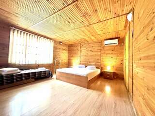 Гостиница Флер Форос Классический трехместный номер-1