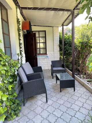 Гостиница Флер Форос Классический четырехместный номер-3